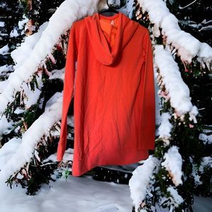 Gap hoddie xs long sleeve tee